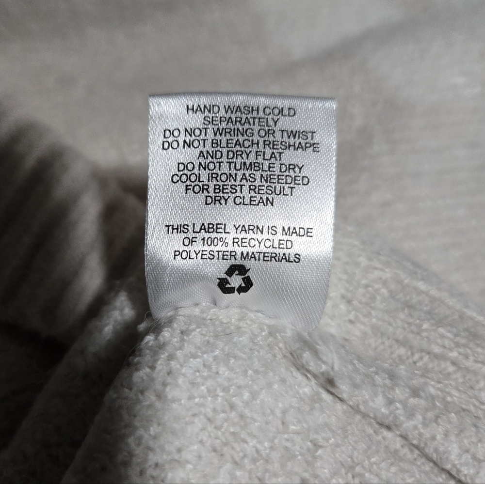 PINQUE, NEW BY Stitch Fix Women's Beige Floral Sweater.Sise L - Picture 5 of 7